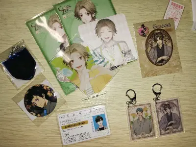 切了300+的煤，零零碎碎的都是时尚小垃圾没什么海景www切到了好价央央立牌和没什么人出的镜子挂件，还切了个十周年杯垫权当代餐（？）一月再去铁个立牌，感觉90天的仓储时间特别适合我这种爱买零碎的，竹蜻蜓也挺方便，国际均下来大概4r一点，包得挺好的，感恩戴德yhm有好...