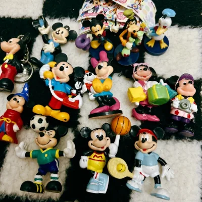 挖煤姬的复古米奇小摆件很好淘都好价，可以淘到国内很少见的老款，而且很轻运费很低！特别是这个打电话的小米奇，代购价都好高…