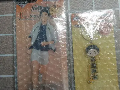 依旧是令人安心的打包，这一次切的小排球的比较多，兔赤上头中hhh，切了挺多杯垫的，原画真的好好看，很喜欢杯垫的质感！