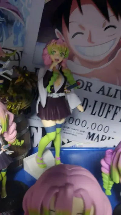 最近在收集甘露寺蜜璃。已经收集了很多扭蛋食玩，想要收集点景品。相互搭配。找到了非常合适的价格所以入手了