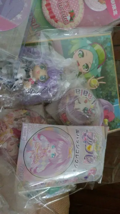 啊啊啊啊怀着激动的心情收到，收到了我想要的吧唧，快速收到了快递实物貌美，真的好看，形容不出来高兴??一点都没损坏，下次还选择煤炉啦啦真的貌美哈哈哈