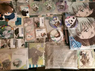 下单速度很快，不是好价要抢的话基本能秒切。国际速度一个周左右。客服有问必答。
没人能拒绝狗卷的抱鱼！抱枕真的超级大一个，感觉比立牌划算很多。还买了oioi流麻op砖水枪。