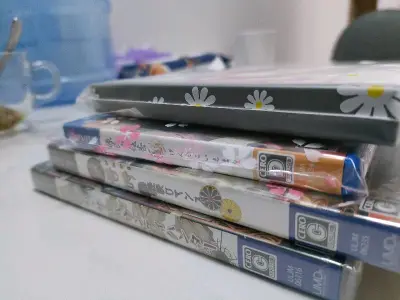 在骏河屋和挖煤姬自营买的一些古早游戏，物流选择的是竹蜻蜓，价格优惠，速度也还可以，从购物下单到合单再到收到手里大概不到一个月。
最近购物都是在挖煤姬，购物体验很好！