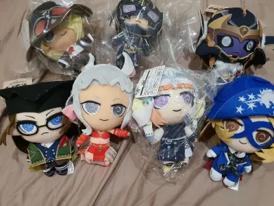 这次是骏上散买的ff14的玩偶5个 和煤上买的2个 (机工和dk) 还有 红a团子(价格不错 果断买了) 合单走竹蜻蜓，审核等待时间还行，不过这次物流比上一单稍微慢了几天但在预期内。