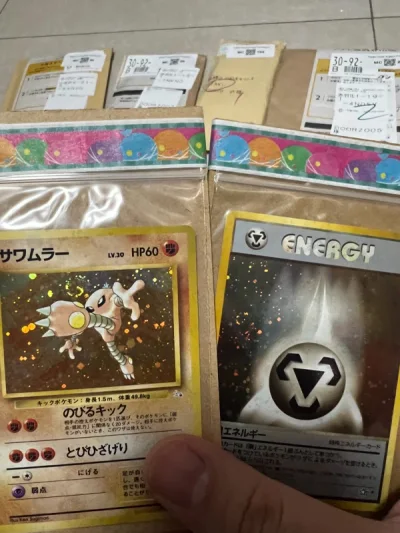 这一次物流很快，很顺利的通过海关，客服沟通比较顺利，物流跟踪准确，没有偏差。东西很好，实物没有很大偏差，包装精美，期待下一次购物。