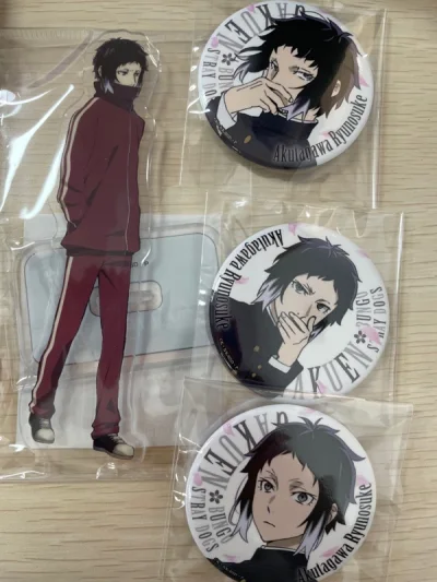 yhm的包装很不错再加上代切的补充包装真的超级安稳！盒子无敌坚固，感谢感谢！吧唧状态也特别好没有锈迹❤️