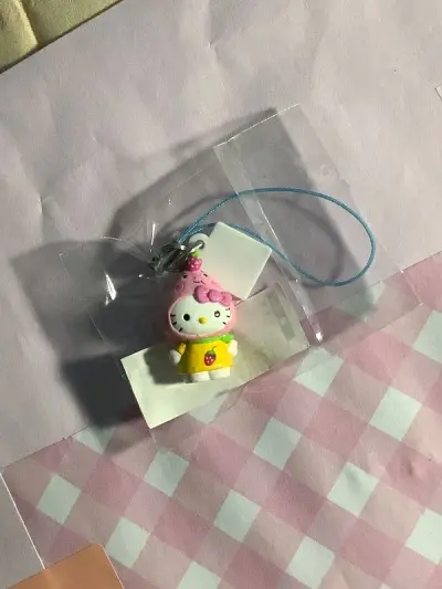 首次使用挖煤姬这个软件，从下单到收货一个月不到，反正是一路畅通嘿嘿，也是第一下使用竹蜻蜓运输，然后也没有想象中的慢，东西到了国内，不到两天就到我手中了，还是很惊讶滴，以后会多多使用，买到了喜欢的东西，真的超开心～