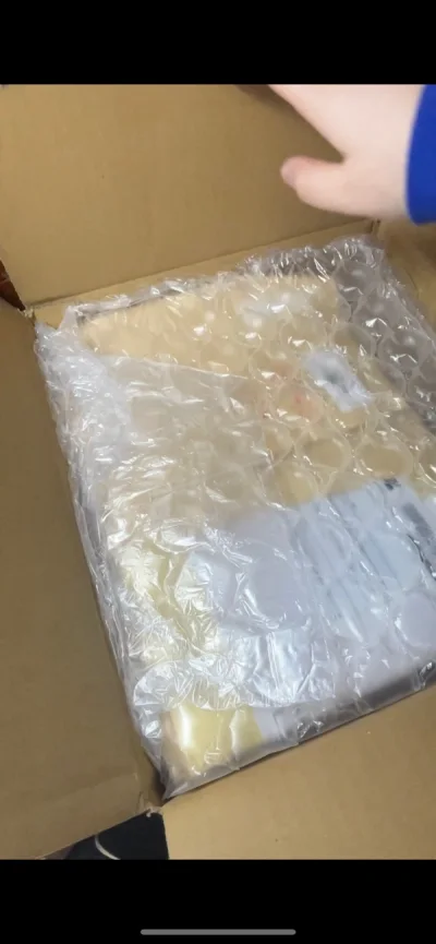 最新一箱切煤，走的是ems，非常顺利通过，又是一箱挖煤大胜利，这次有切到好价！感恩挖煤姬
包装真的很不错，保护力牛牛牛！立牌什么到手也是完好无损！非常满意
物流没差，收件后6天到手，和书留差不多，合单再快快快！但也还是很满意，比其他那些的速度还是快的！
这次切到了一...