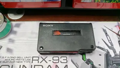 很幸运拍到这一台成色很好的D6C，选了EMS，然后7天就收到了。包裹保护的很好，没有任何损伤。成色跟图片一致，无磕无碰没有划痕，播放测试基本正常，暂时不需要整备。很棒的一台机器