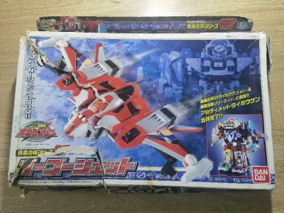 本次购物，多少有点心累，到货发现卡扣有坏了，不过价格还能接受，总的来说，还是可以的，物流速度也跟得上，还算满意！值得再次使用！