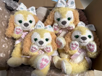 第二次在挖煤姬下单了！园区切了之后火速来挖煤姬切到了好价的饼饼包！樱花妹们发货也很快且守信用哈哈哈哈～虽然合单比较慢 但ems物流还算可以 也很幸运的 总共走了三次ems全都没被税！非常好运嘻嘻 买的二手大脸包状态也非常好 没有什么使用痕迹！