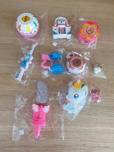 这次船运不快 30天才收到 东西依旧很好 每件都非常喜欢 打包的超级棒 很信任挖煤姬 每次都能体验到很好的服务和很专业的打包 期待下一箱