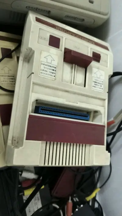 这次尝试购买其他游戏机，依旧还是很好，就是太重的东西运费贵，到手之后，立马就是上机测试，一切正常没问题。