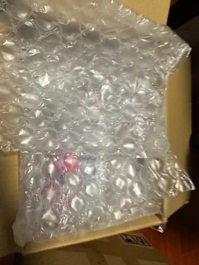 走的海运，蓝锁手办，正常交税通过。挖煤姬的包装很好，东西完好无损，泡膜加很多。继续买买买，挖煤姬操作还是比较简单，新手容易上手。