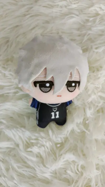 宝宝你好可爱，为什么这么贵……1k切了连邮差不多1.1k吧，国际ems好慢的说，要10天才到我手上。不过看到宝宝已经值得了。头铁人无所畏惧！希望审核效率再高点，竹蜻蜓送得快点，这样以后都用竹蜻蜓，反正都是十来天，竹蜻蜓包税反而更方便了。