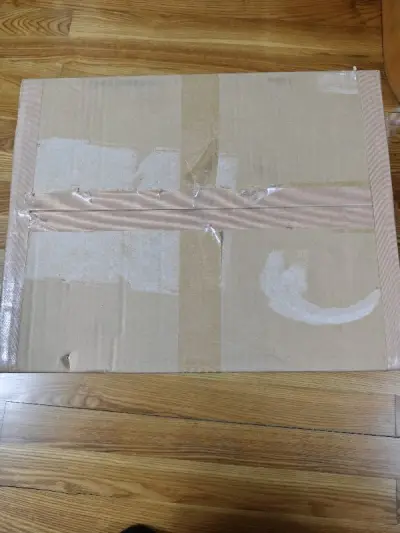 现在等待发货很长，发出后海运十几天就到了 ，整箱打包的很好，裹了很多泡泡纸，没有一点破损，整体感觉非常满意。