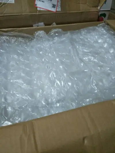 这一箱有几个玩具漏液真可惜但好在价格很便宜所以无所谓而且每个都包的严严实实非常好发货速度快，平台下单就是方便购物体验相当不错买买买！