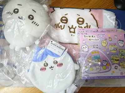 物流比想象中快好多！选的是ems，包装特别特别好，箱子的空隙都被泡泡垫填满了而且很干净，我也是拥有小脚的人了(｀∇´)