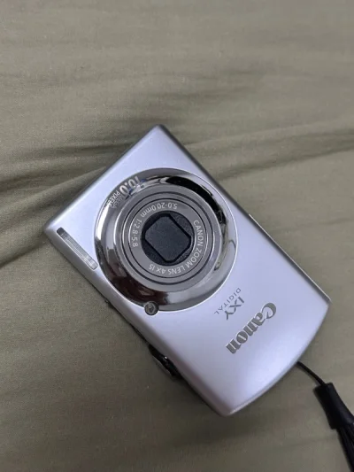 但是这次机子都有问题
ixy920is 不能识别记忆卡 要去维修
ixy2000is 不能放大缩小
sonyu10 还行