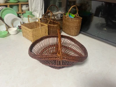 买的时候其实是有一点忐忑不安的，因为价格太大了。但拿到手才知道物有所值，无论是他的材质还是制作的形状，都令人非常惊喜，是难得一见的美物，感谢挖煤姬让我买到如此美丽的物品