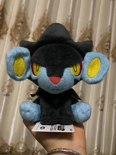 这次也出现了一些小问题
但是应该是日本pc那边寄到仓库的时候卡册就被撞了角
仓库这次打包很好 即使没有加拍加固材料 也好好给我放了很多泡泡纸