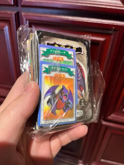 接近年底，继续冲一波，拍卖最后一秒拍到手的，开心。算下来，比直接买便宜了一半，太棒了，继续在游戏王考古路上飞奔哈哈哈。PS. EMS很给力，完美落地，又快又省事。