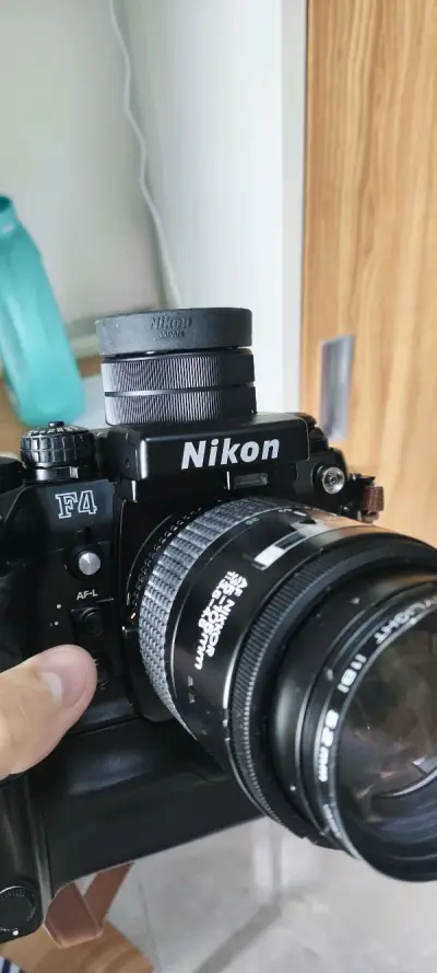 尼康DW-21取景器，可以说各方面运气都很好了。蹲到了价格蹲到了高效率的海关蹲到了不错的物流。八天到手上。价格也比在国内二手市场上买优惠很多。而且成色还很有保证。很满意，以后配件还有需要我还来，还有其他配件正在路上。挖煤姬体验总的来说确实非常省心。