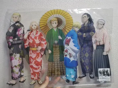 完美，无伤，非常感谢挖煤姬
到手真的非常震撼了，超级大一个，比我的电脑屏幕还要大，整体非常透亮，运输打包也很好，非常相信挖煤姬的海运服务，整体速度也很快的，点赞了！！
我的其他吧唧也跟着一起回来，状态都很好~