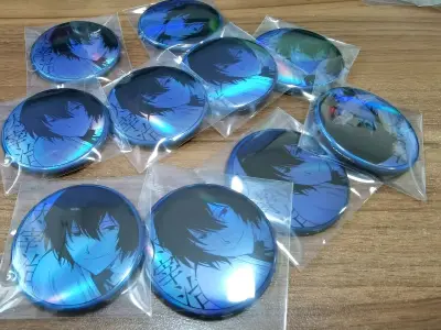 平平安安又到了一箱，拍了个超长碎碎念开箱，感谢#挖煤姬 ，自切煤真的省心多了，买到了心心念念的黑敦白芥白三角立牌，开心❤️，虽然被税了但是还好没有没有很高，感谢hg没有让我补充申报，感恩