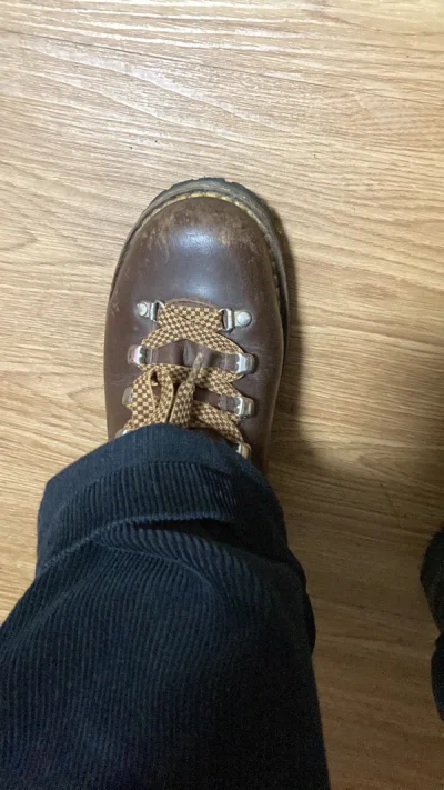 这次淘了一双非常好的鞋子，价格也很实惠，秋冬穿正合适，物流不是很快，但是包装依旧很到位，下次继续使用！