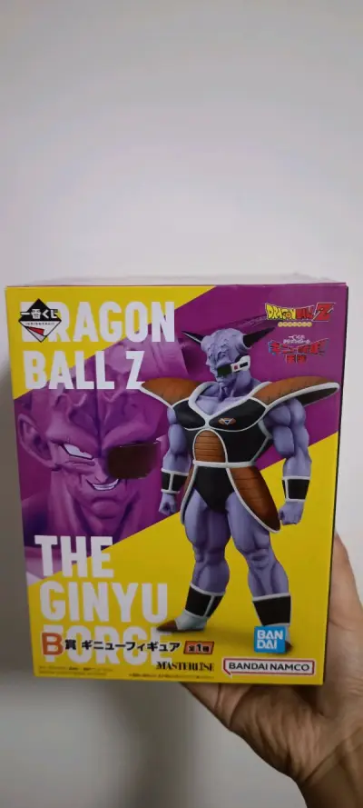 非常满意的一次煤炉购物，入手了龙珠一番赏基纽特战队的B赏基纽队长和E赏吉斯，盒子八角尖尖，入柜以后非常还原。