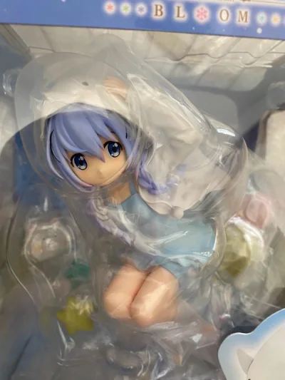 这款点兔真是太可爱了。做的非常的精致。忍不住每一个角度都拍了下来分享给大家。这一款闭着眼睛入。性价比非常高。