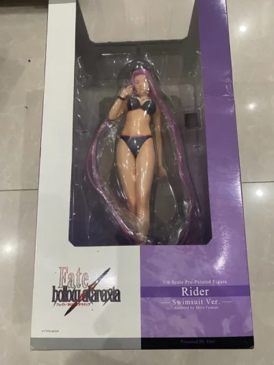 这款是2007年的看款式了。整体还算是蛮新的。就是老款的脸做的不太行。不过性价比还算是比较高的。可以收藏。