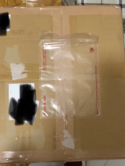 这段因为有精美的易碎品，选择了加固包装服务，包的还是很严实的，就是希望在严实的同时能兼顾下重量，尽量合理精简，期待下一次开箱喔