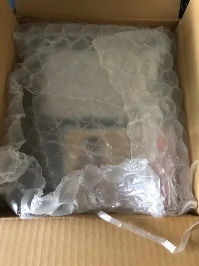       这次淘了三套体育纪录片DVD，奥运会，羽毛球，还有一套NBA凯尔特王朝，凯尔特王朝这套自带中文字幕，牛！    