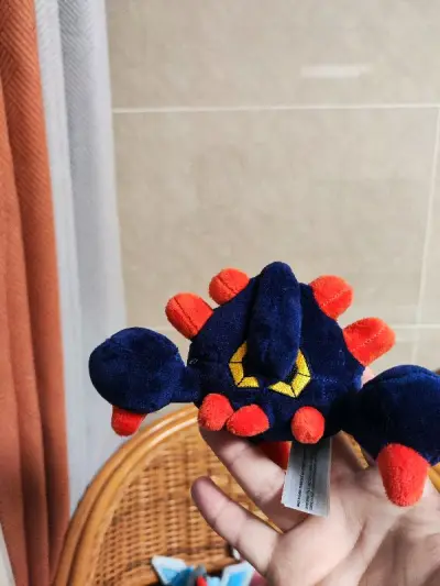 十分满意，石丸子，单首龙系列的fit，可惜三首恶龙的fit没有货，要不然更完美了，还送了本小说，非常棒，快递速度也快