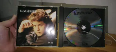 这是今年第14次海淘，买了几张欧美歌手的专辑，这次选的是竹蜻蜓物流，是所有物流中性价比最高的快递，可惜就是同类物品不能多，比较适合3，4件一单，包装也十分到位，也是一次不错的海淘体验