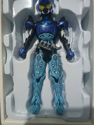 东西很好，没有问题，比国内便宜很多，东西也没什么瑕疵，真的太好看了，发货速度也快，两周不到就到国内了。