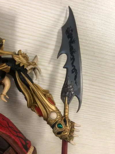 麦克法兰12寸大曼陀铃真是好东西，大尺寸的也比较少了，开一盒少一盒吧，这次物流出了点插曲，好在挖煤姬客服给力，全程参与售后工作，还是非常给力的！