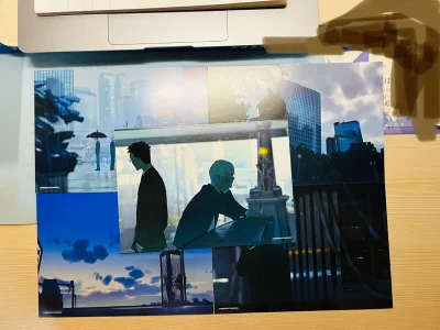 很多海景湖景的合单，什么叫塑料黄金铁皮黄金呀（后仰）。
一直很喜欢18年零的执行人的这套插画师概念图，很深邃的蓝调，让人想起雨。
以及古早的蔷薇吧唧，成色很不错！

走了海运，毕竟都海景了运费能省则省吧…