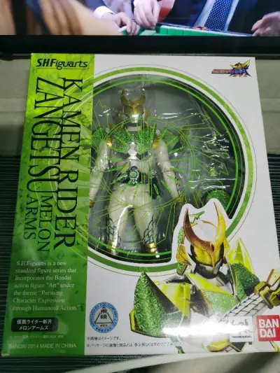 用挖煤姬买了好多次了，价格确实次国内便宜好多，成色也很好，买的a品确实是全新未拆封的，价格也便宜，走的竹蜻蜓，没想到10几天就到了，超赞