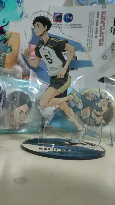 虽然审核很慢，但是东西完好无损，顺利到达了，而且非常好运，骏河屋买的趴趴带吊牌，很可爱的宝宝们，等了半个月终于拿到了。趴趴樱花妹那边应该洗过香香的，而且很软非常好捏，立牌的状态也很好没什么划痕。骏河屋包装真的好严实，很不错