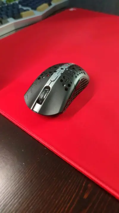 鼠标成色还可以，没有太明显的瑕疵
下单以后发货很快，没几天就入库了
ems速度非常快，打包也很给力
好评