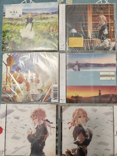 我真的会哭鼠，一次购入了6张之前就很想要的cd，关键是它们全部全新未拆！大惊喜了！艺术卡册也很美腻，挖煤姬的服务一贯很好！推荐！