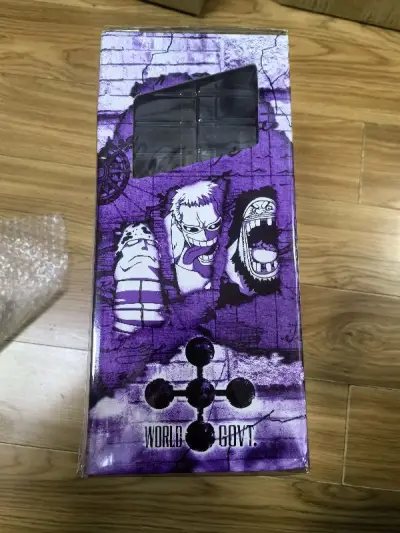 这次买了一些一番赏和wcf 这个墨索隆是真的帅啊，非常大 很不错的一个一番赏爱了爱了，其他还有一些拆摆的就不拍了