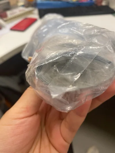 说不买大set的我还是买了大set，因为里头有个我很想要的海报，所以买了。大set当然还是走海运啦，时间和费用收取和以前无太大差别，物品到手也很好…就除了海报。看到海报外包装的箱子扁了的时候我就哭了……
建议运送海报还是单独发吧，我这个在set里只能一起发。另，今天...