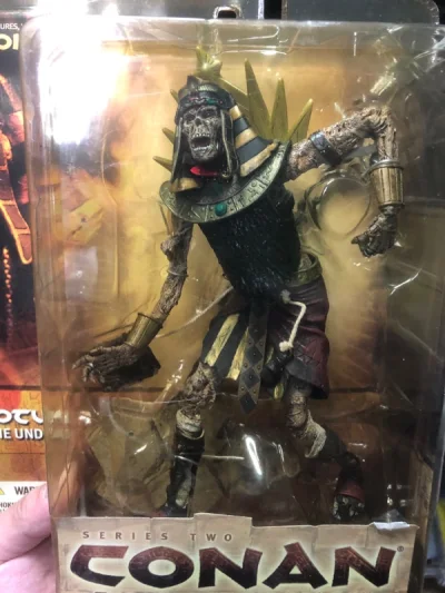 麦克法兰野蛮人柯南三个一起价格太好了，早起产品肌肉细节刻画到位，涂装在线，题材也是美系最流行的，都是值得多入珍藏的