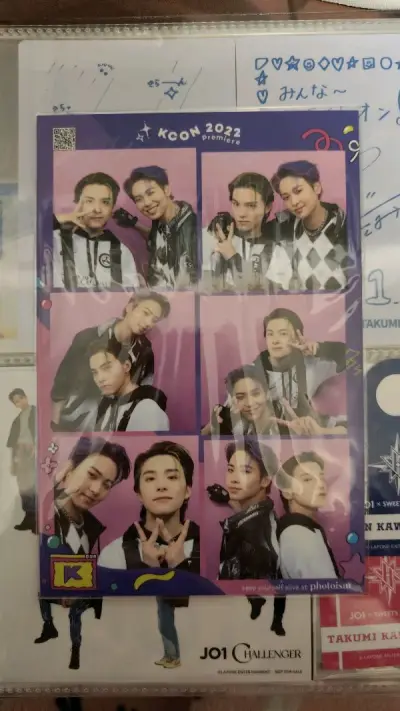 川次方狂喜的谷子！！！对于后入坑的勾妹来说太值得收藏了呜呜呜呜，还有文件夹我猛猛吃！！！海报的包装也十分令人安心，里三层外三层真的惊到我了，印象里是第一次用竹蜻蜓，超级赞！！！