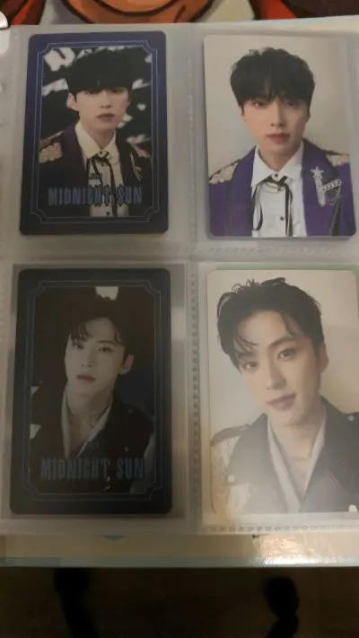 拉基友入坑后猛猛补旧卡，各种吃喜子的大盘hhhhhh复数爱好者狂喜！因为勾在国内比较冷门，想补一下谷子甚至都很困难，好在煤炉有很多大盘，性价比很高，一旦开始切就根本停不下来……EMS非常靠谱，速度也很快，过海关也很迅速，心爱的谷子们迅速来到了我的身边……我爱挖煤姬呜...