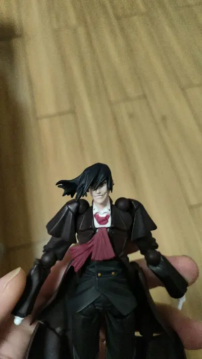 这次购物体验不错，玩具保护得很好，无损，物流速度快，打包扎实，玩具面部表情刻画不错，可动强，造型帅。用优惠券玩具价格也很美丽，很棒。希望挖煤姬越来越好